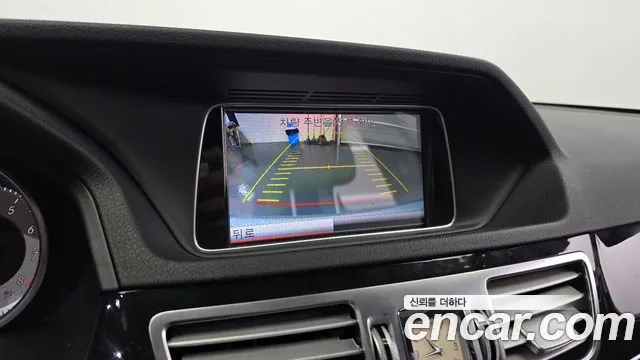 Mercedes-Benz E-Class 2014 — фото 17