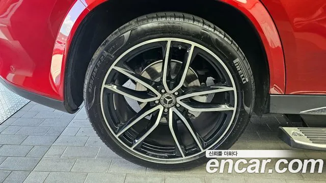 Mercedes-Benz GLS-Class 2023 — фото 5