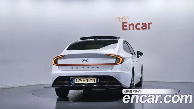 Hyundai Sonata 2022 — фото 4
