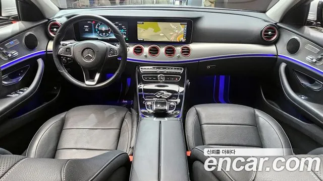 Mercedes-Benz E-Class 2017 — фото 7