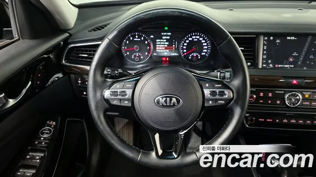 Kia K7 2018 — фото 12