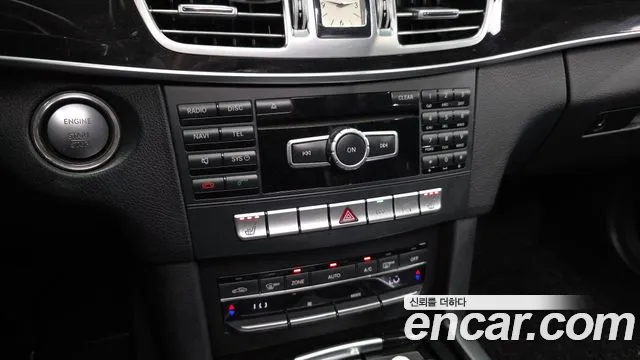 Mercedes-Benz E-Class 2014 — фото 17