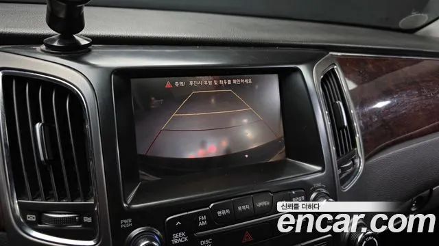 Hyundai Equus 2010 — фото 13
