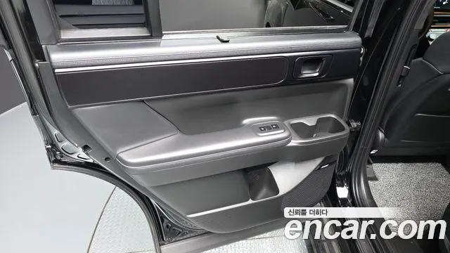 Hyundai Santafe 2025 — фото 15