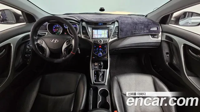 Hyundai AVANTE 2015 — фото 10