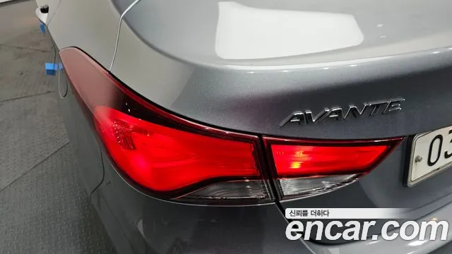 Hyundai AVANTE 2015 — фото 9