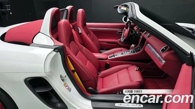 Porsche 718 2024 — фото 16