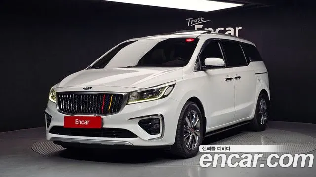Kia Canival 2019 — фото 1