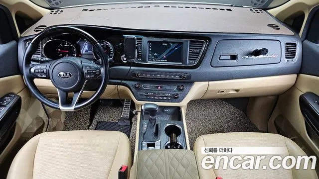Kia Canival 2019 — фото 10