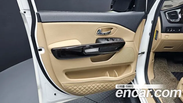 Kia Canival 2019 — фото 14