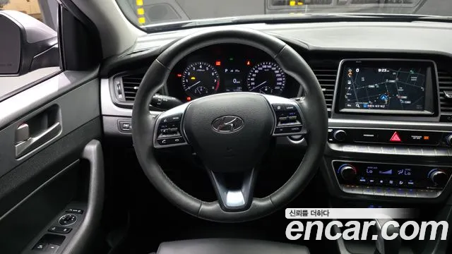 Hyundai Sonata 2018 — фото 19