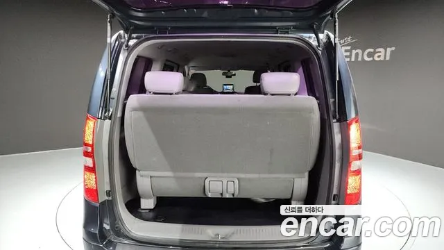 Hyundai Starex 2016 — фото 19