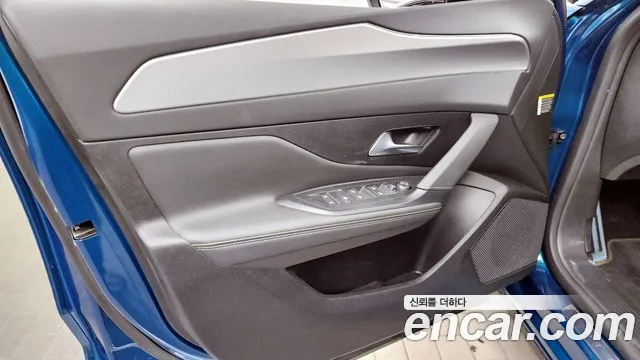 Peugeot 408 2023 — фото 14
