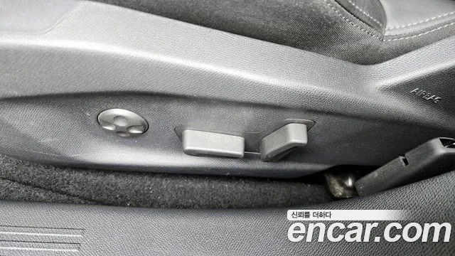 Peugeot 408 2023 — фото 16