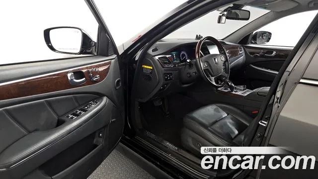 Hyundai Equus 2013 — фото 10