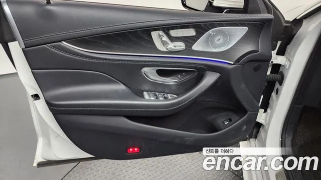 Mercedes-Benz CLS-Class 2022 — фото 13