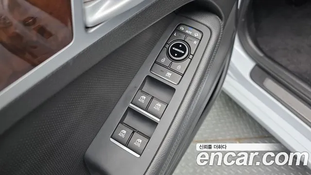 Hyundai Genesis 2016 — фото 17