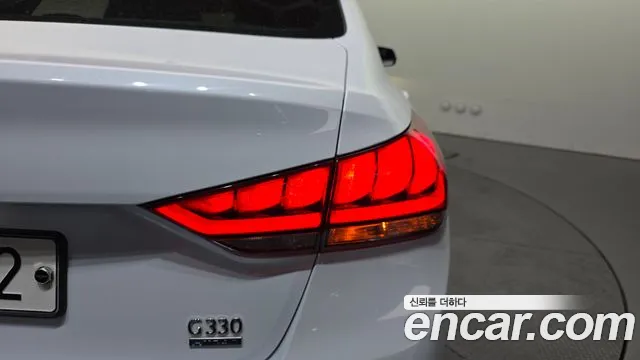 Hyundai Genesis 2016 — фото 9