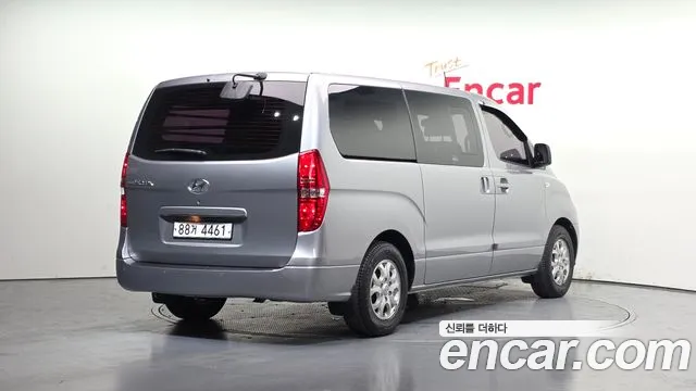 Hyundai Starex 2015 — фото 2