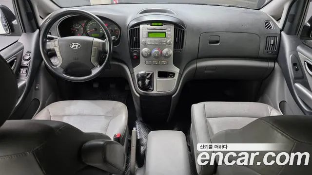 Hyundai Starex 2015 — фото 7