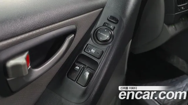 Hyundai Starex 2015 — фото 14