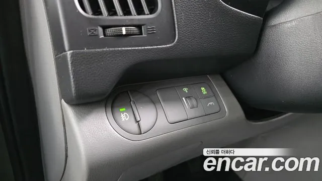 Hyundai Starex 2015 — фото 15