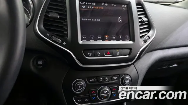 Jeep Cherokee 2019 — фото 20