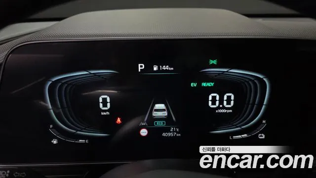 Kia Niro 2024 — фото 11