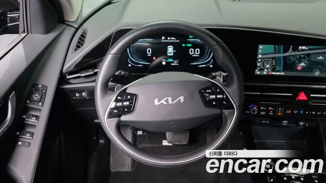 Kia Niro 2024 — фото 19
