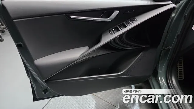 Kia Niro 2022 — фото 14