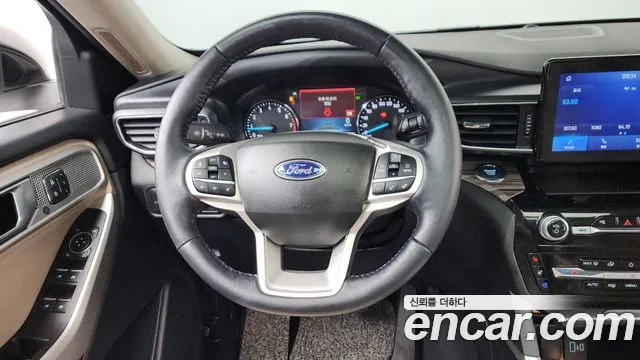 Ford Explorer 2022 — фото 13