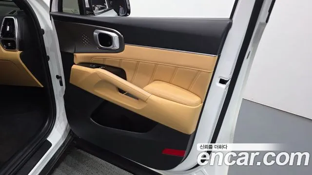 Kia Sorento 2022 — фото 14