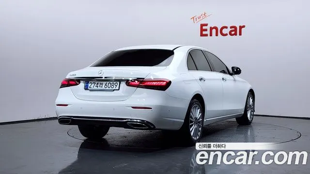 Mercedes-Benz E-Class 2023 — фото 1