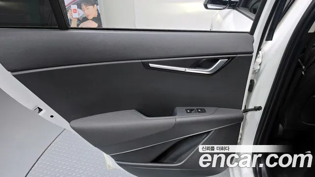 Kia Niro 2024 — фото 15