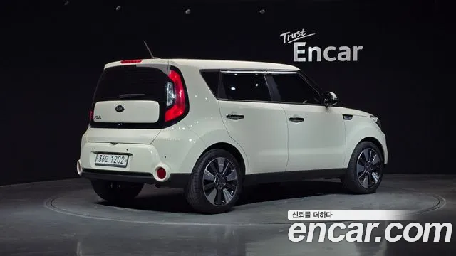 Kia Soul 2015 — фото 2