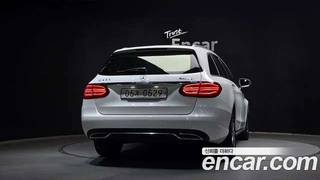 Mercedes-Benz C-Class 2016 — фото 4