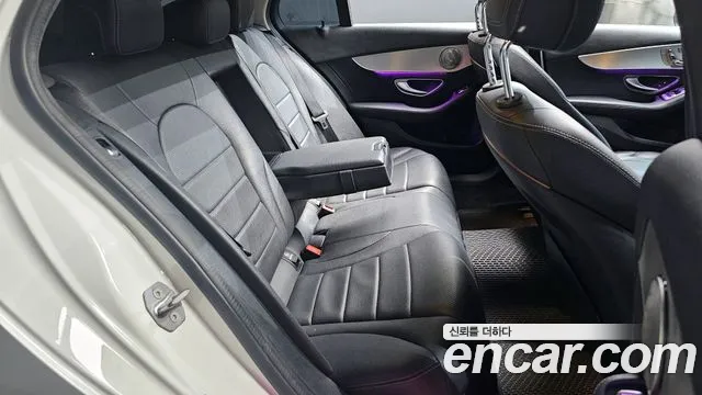 Mercedes-Benz C-Class 2016 — фото 12
