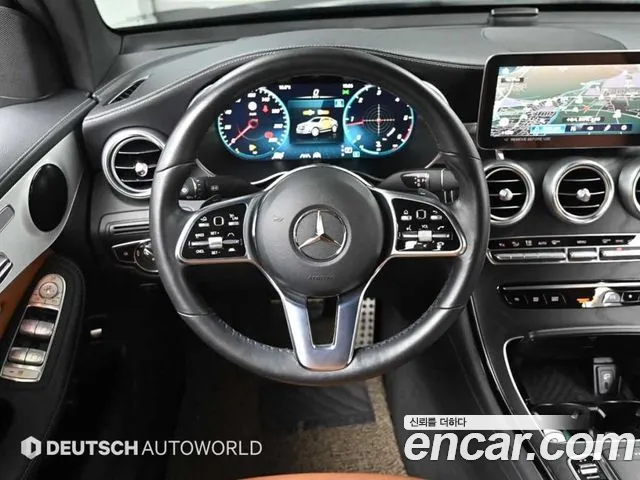 Mercedes-Benz GLC-Class 2023 — фото 13