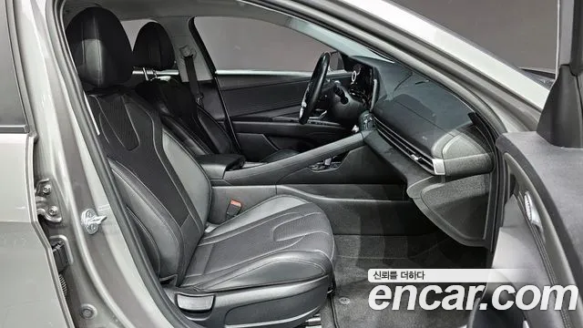 Hyundai AVANTE 2021 — фото 18