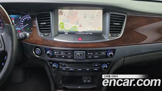 Hyundai Equus 2014 — фото 14