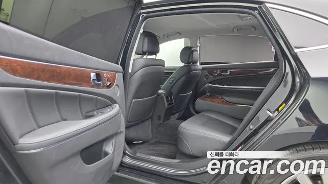 Hyundai Equus 2014 — фото 17