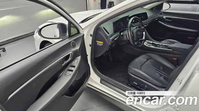 Hyundai Sonata 2020 — фото 13