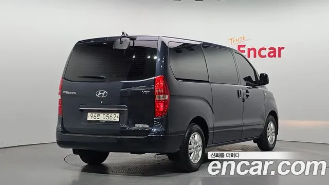 Hyundai Starex 2019 — фото 2