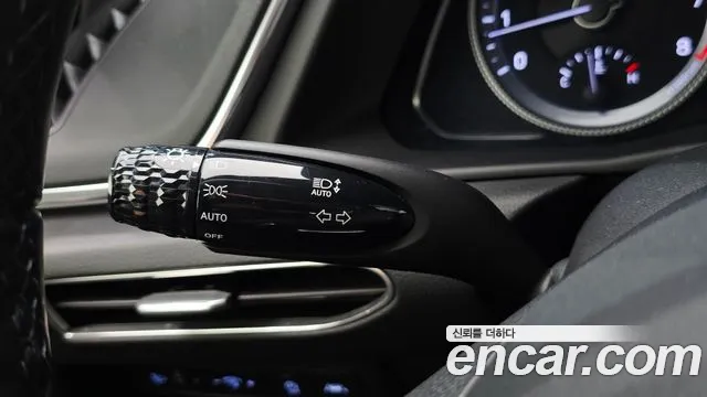Hyundai Sonata 2020 — фото 16
