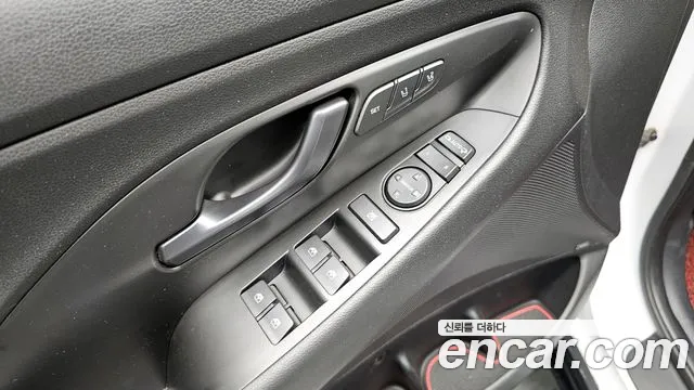 Hyundai i30 2019 — фото 18
