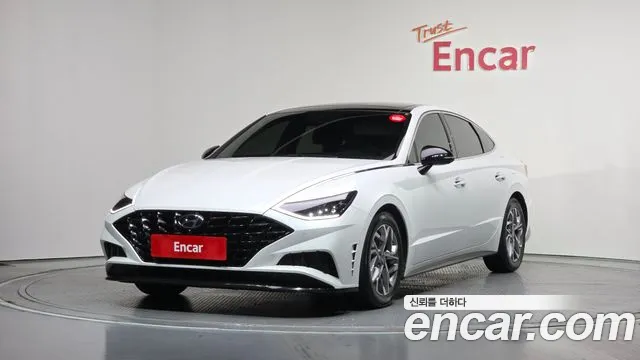 Hyundai Sonata 2022 — фото 1