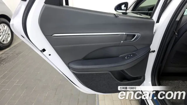 Hyundai Sonata 2022 — фото 15
