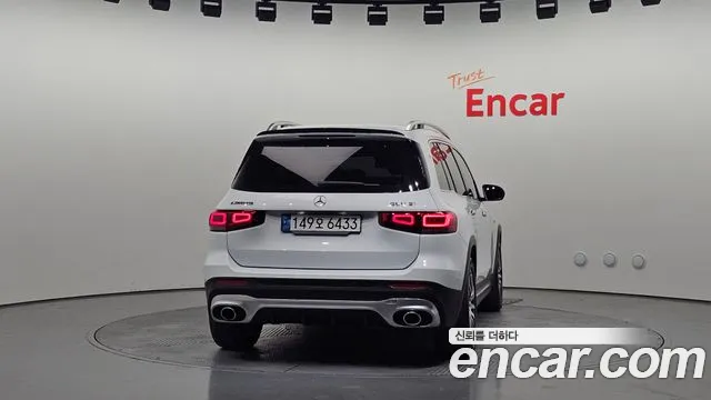 Mercedes-Benz GLB-Class 2022 — фото 4