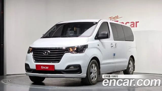 Hyundai Starex 2020 — фото 1