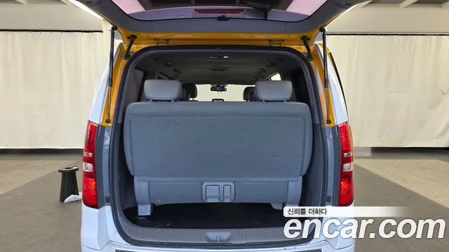 Hyundai Starex 2020 — фото 20